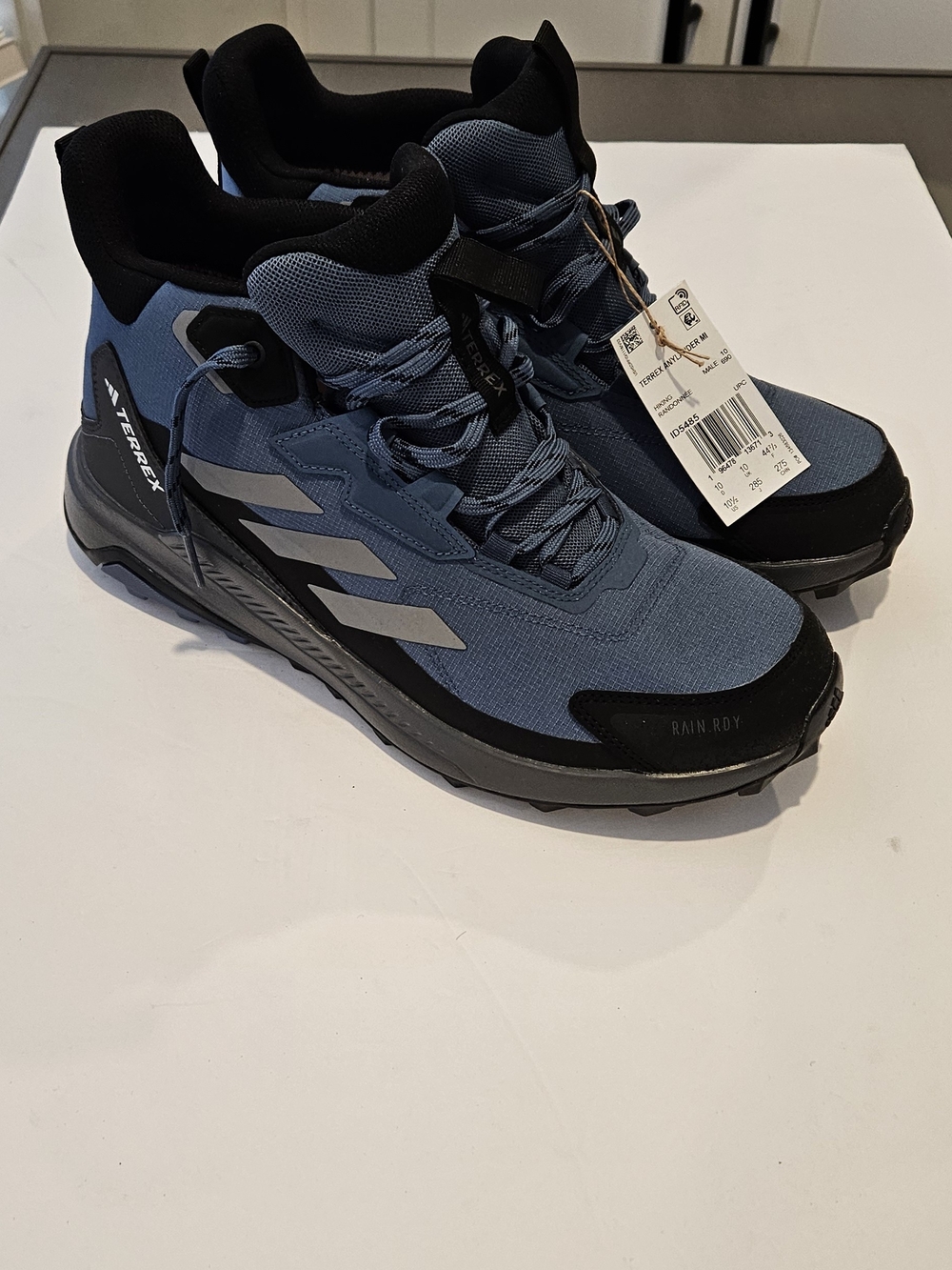 NWT Adidas Terrex AX4 Mid Waterproof Hiking Boots 10.5